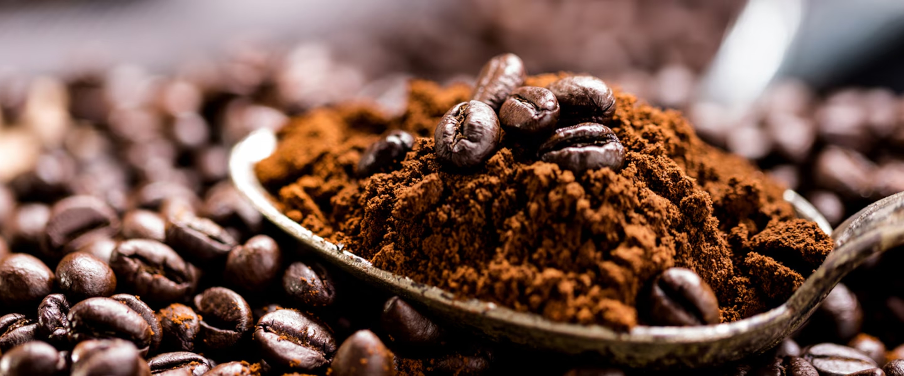 ¿Qué es la cafeína y cuáles son sus propiedades?